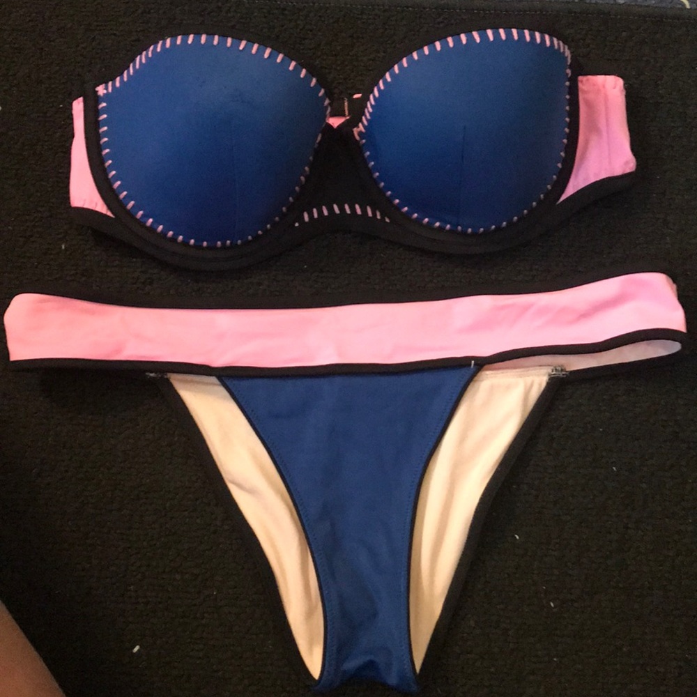 Victoria’s Secret bikini
